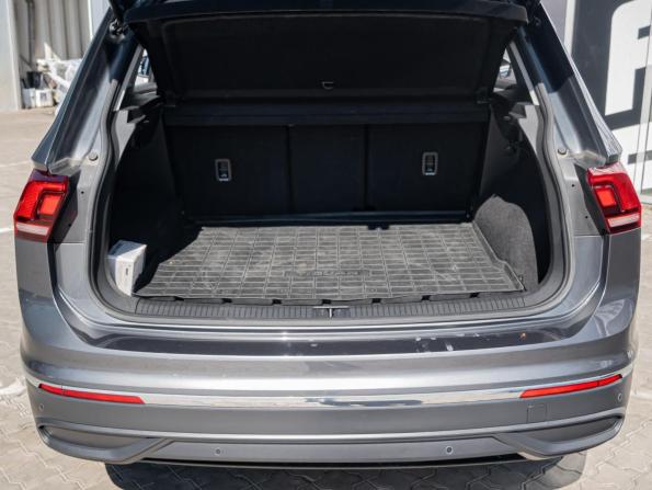 Volkswagen Tiguan II Рестайлинг с пробегом 2021 года, цена 2 365 000 рублей, 139480 км, внедорожник, Автокод Объявления