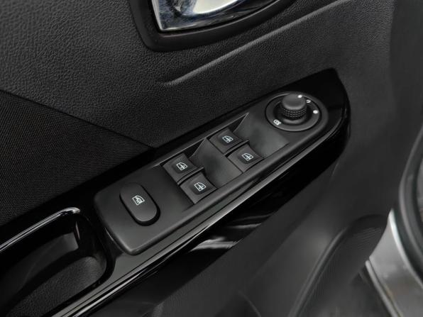 Renault Kaptur I с пробегом 2018 года, цена 1 759 000 рублей, 73746 км, внедорожник, Автокод Объявления
