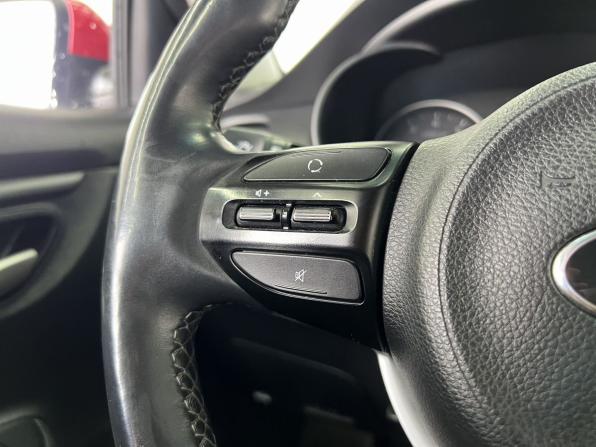 Kia Rio IV с пробегом 2018 года, цена 1 279 000 рублей, 149614 км, хэтчбек, Автокод Объявления