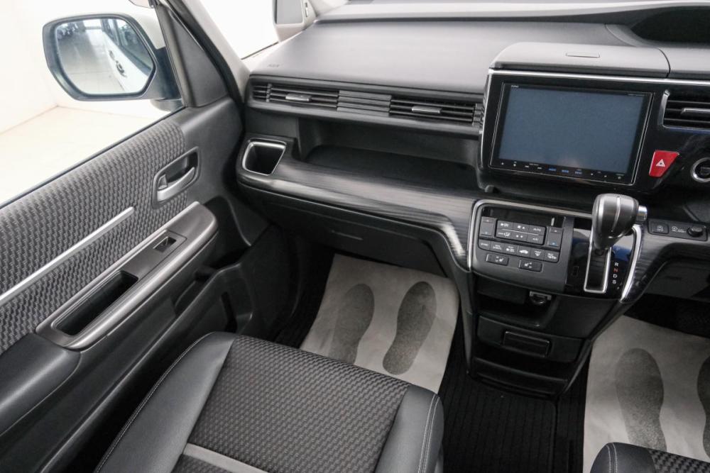 Honda Stepwgn V Красноярск  - изображение 12