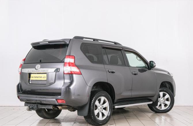 Toyota Land Cruiser Prado 150 Series Рестайлинг 1 с пробегом 2013 года, цена 3 799 000 рублей, 231000 км, внедорожник, Автокод Объявления