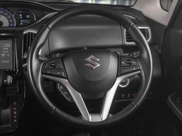 Suzuki Solio III с пробегом 2019 года, цена 1 329 000 рублей, 111396 км, микровэн, Автокод Объявления