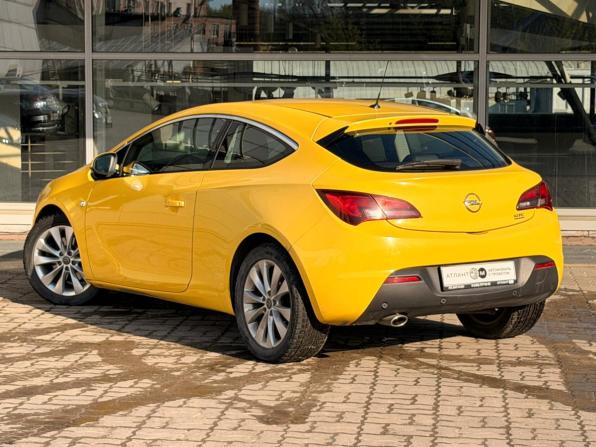 Opel Astra J Рестайлинг с пробегом 2012 года, цена 797 000 рублей, 102451 км, хэтчбек, Автокод Объявления