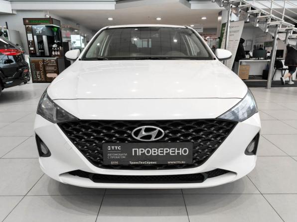 Hyundai Solaris II Рестайлинг с пробегом 2021 года, цена 995 000 рублей, 186264 км, седан, Автокод Объявления