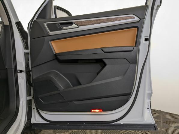 Volkswagen Teramont I с пробегом 2018 года, цена 3 990 000 рублей, 43164 км, внедорожник, Автокод Объявления