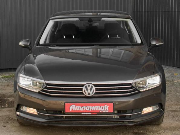 Volkswagen Passat B8 с пробегом 2015 года, цена 1 710 000 рублей, 143568 км, седан, Автокод Объявления