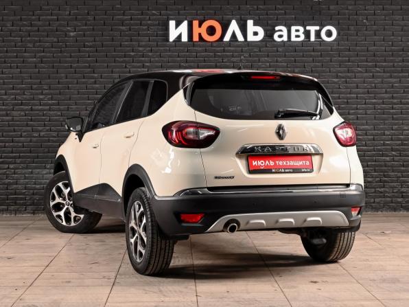 Renault Kaptur I с пробегом 2018 года, цена 1 500 000 рублей, 63394 км, внедорожник, Автокод Объявления