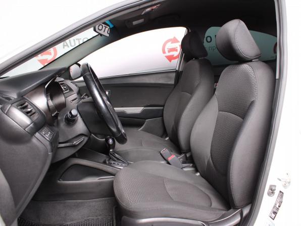 Kia Rio III Рестайлинг с пробегом 2016 года, цена 900 000 рублей, 158000 км, седан, Автокод Объявления