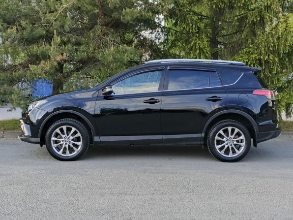 Toyota RAV4 IV (XA40) Рестайлинг с пробегом 2017 года, цена 1 999 000 рублей, 242437 км, внедорожник, Автокод Объявления