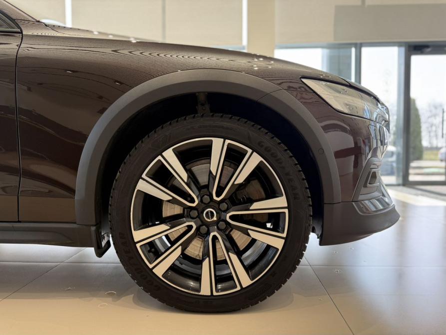 Volvo V60 Cross Country II Краснодар  - изображение 21