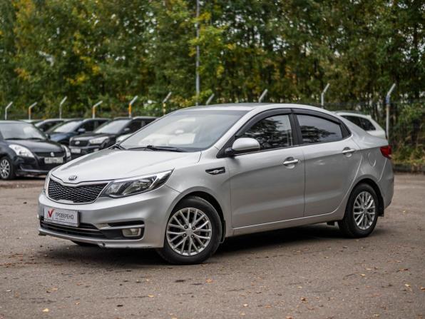 Kia Rio III Рестайлинг с пробегом 2016 года, цена 945 000 рублей, 131712 км, седан, Автокод Объявления