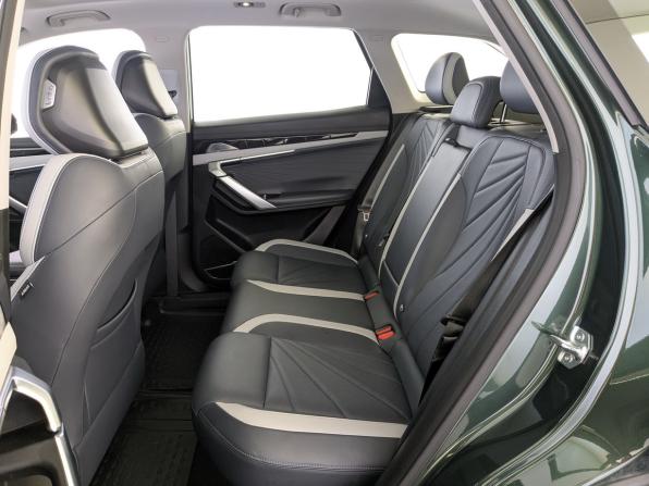 Geely Atlas II с пробегом 2024 года, цена 2 650 000 рублей, 43887 км, внедорожник, Автокод Объявления