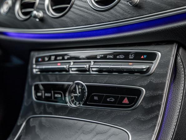 Mercedes-Benz E-Класс V (W213 S213 C238) с пробегом 2018 года, цена 3 368 000 рублей, 142363 км, седан, Автокод Объявления