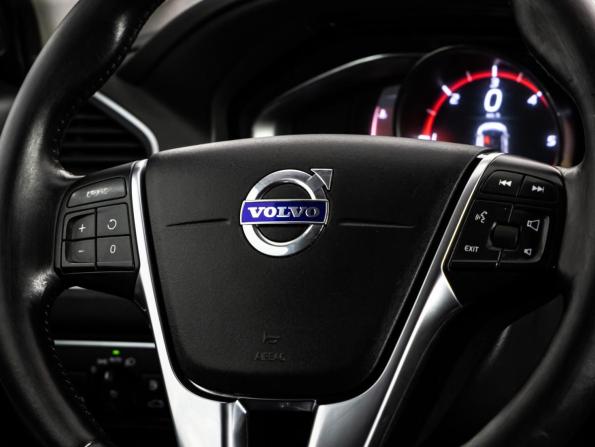Volvo XC60 I Рестайлинг с пробегом 2017 года, цена 1 999 000 рублей, 265729 км, внедорожник, Автокод Объявления