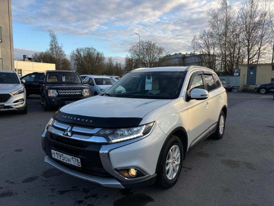 Mitsubishi Outlander III Рестайлинг 2 Санкт-Петербург  - изображение 1