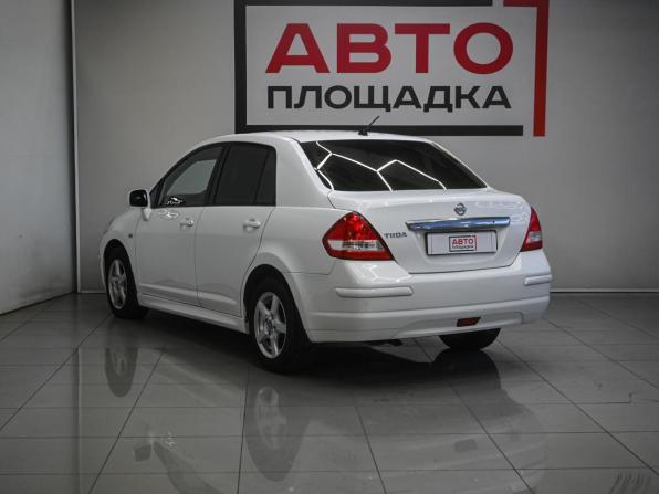 Nissan Tiida I Рестайлинг с пробегом 2013 года, цена 919 000 рублей, 120760 км, седан, Автокод Объявления
