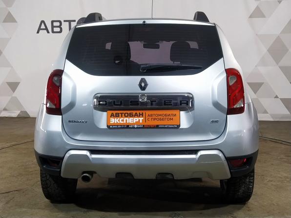 Renault Duster I Рестайлинг с пробегом 2017 года, цена 1 116 000 рублей, 82000 км, внедорожник, Автокод Объявления