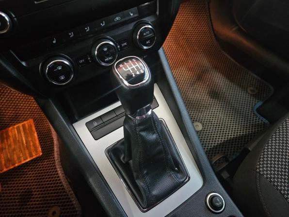 Skoda Octavia III (A7) с пробегом 2016 года, цена 1 399 000 рублей, 128004 км, лифтбек, Автокод Объявления
