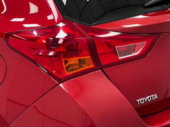 Toyota Auris II с пробегом 2013 года, цена 1 099 000 рублей, 179650 км, хэтчбек, Автокод Объявления