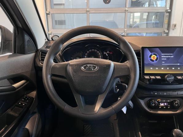 Lada (ВАЗ) Vesta I с пробегом 2018 года, цена 650 000 рублей, 301860 км, седан, Автокод Объявления