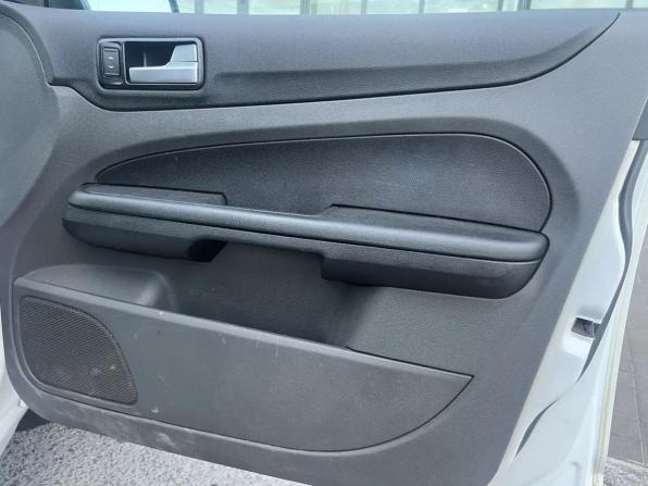 Ford Focus II с пробегом 2006 года, цена 388 000 рублей, 210079 км, седан, Автокод Объявления
