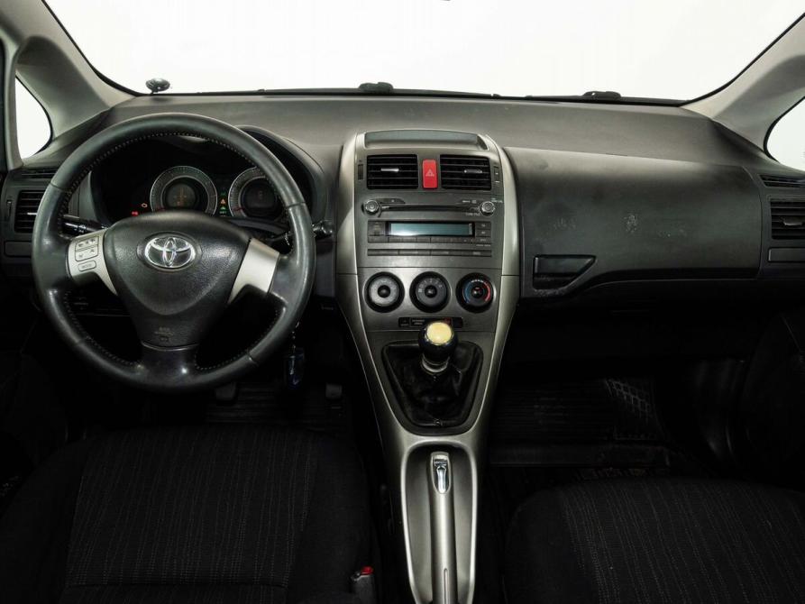 Toyota Auris I Казань  - изображение 7