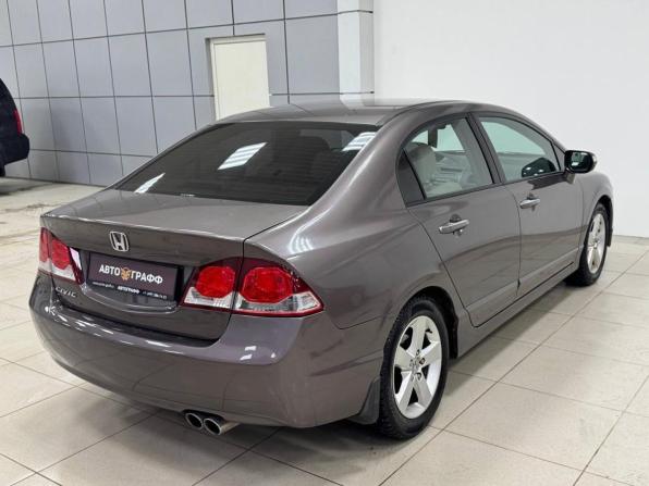 Honda Civic VIII Рестайлинг с пробегом 2010 года, цена 589 000 рублей, 162048 км, седан, Автокод Объявления