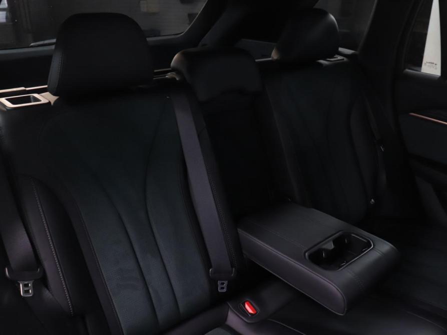 Geely Monjaro I Москва  - изображение 19