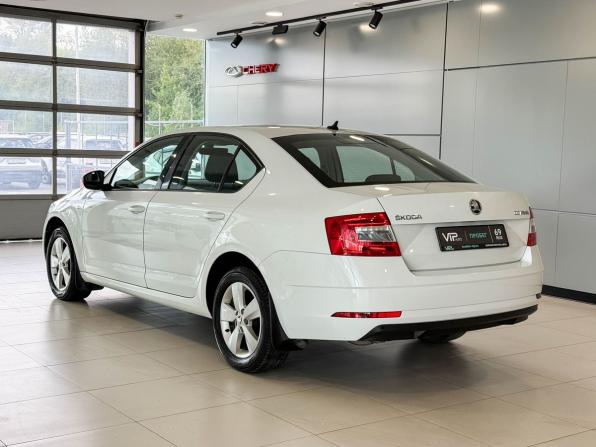 Skoda Octavia III (A7) Рестайлинг с пробегом 2018 года, цена 1 985 000 рублей, 88251 км, лифтбек, Автокод Объявления