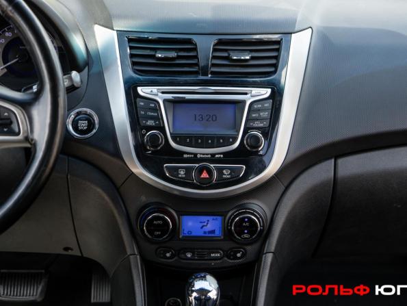 Hyundai Solaris I с пробегом 2013 года, цена 768 000 рублей, 171701 км, седан, Автокод Объявления
