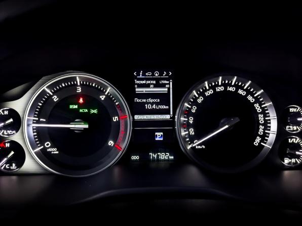 Toyota Land Cruiser 200 Series Рестайлинг 2 с пробегом 2016 года, цена 6 900 000 рублей, 74780 км, внедорожник, Автокод Объявления