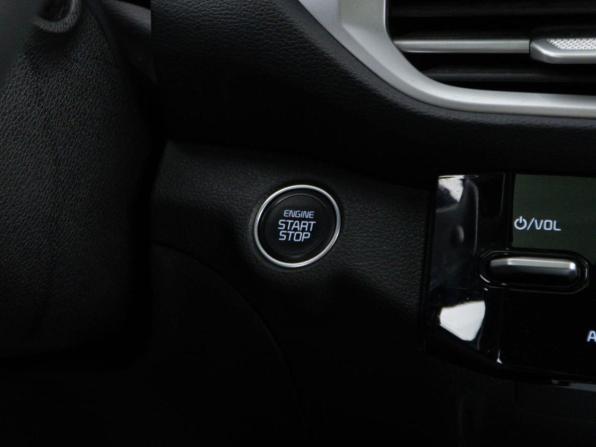 Kia K3 II (China Market) Рестайлинг с пробегом 2023 года, цена 1 631 444 рубля, 131302 км, седан, Автокод Объявления