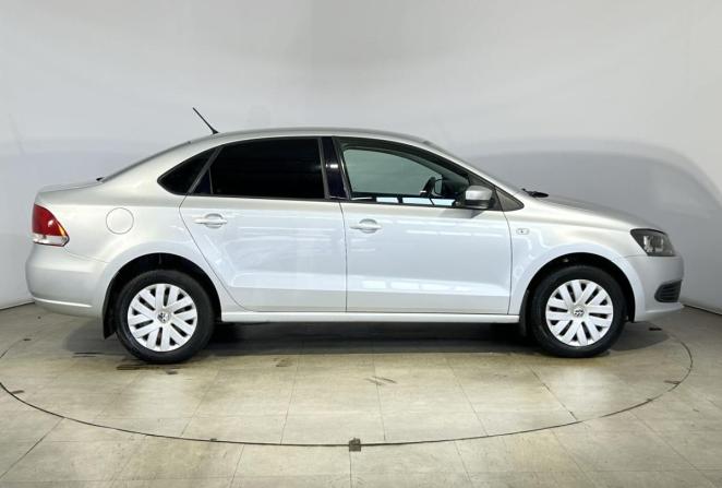 Volkswagen Polo V с пробегом 2013 года, цена 850 000 рублей, 136119 км, седан, Автокод Объявления
