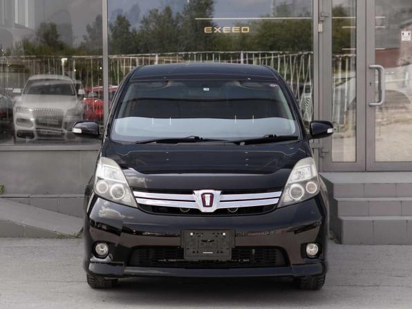 Toyota ISis I Рестайлинг с пробегом 2012 года, цена 1 350 000 рублей, 134000 км, компактвэн, Автокод Объявления