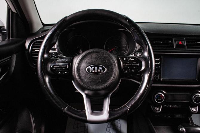 Kia Rio IV с пробегом 2018 года, цена 1 319 000 рублей, 194500 км, седан, Автокод Объявления