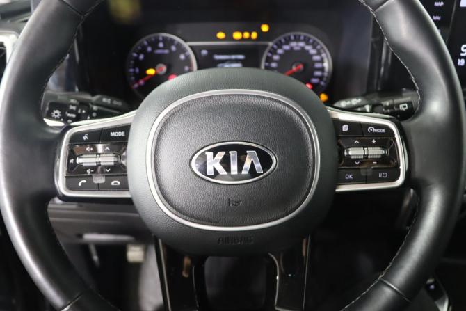Kia Sorento IV с пробегом 2021 года, цена 3 549 990 рублей, 115271 км, внедорожник, Автокод Объявления