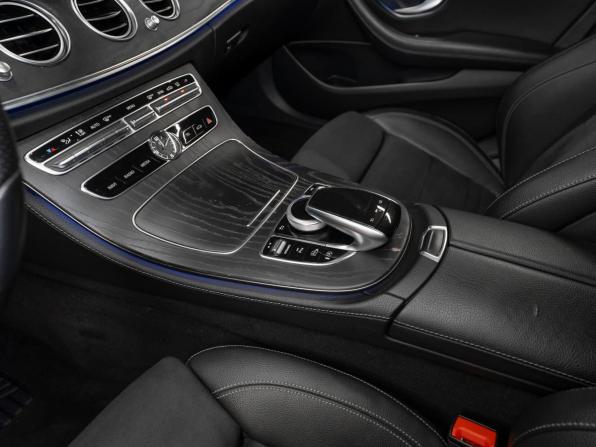 Mercedes-Benz E-Класс V (W213 S213 C238) с пробегом 2019 года, цена 3 370 000 рублей, 143552 км, седан, Автокод Объявления