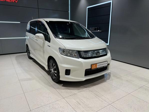 Honda Freed I Рестайлинг с пробегом 2012 года, цена 990 000 рублей, 210000 км, компактвэн, Автокод Объявления