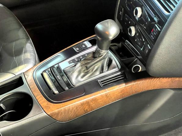 Audi A4 IV (B8) Рестайлинг с пробегом 2015 года, цена 1 325 000 рублей, 224676 км, седан, Автокод Объявления