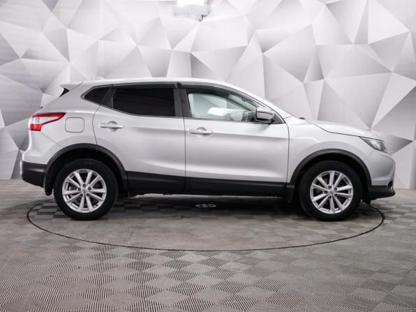 Nissan Qashqai II с пробегом 2017 года, цена 1 672 000 рублей, 130300 км, внедорожник, Автокод Объявления