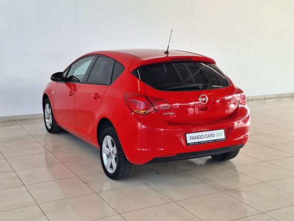 Opel Astra J с пробегом 2011 года, цена 670 000 рублей, 152921 км, хэтчбек, Автокод Объявления