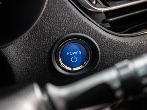Toyota C-HR I с пробегом 2017 года, цена 1 739 500 рублей, 131802 км, внедорожник, Автокод Объявления