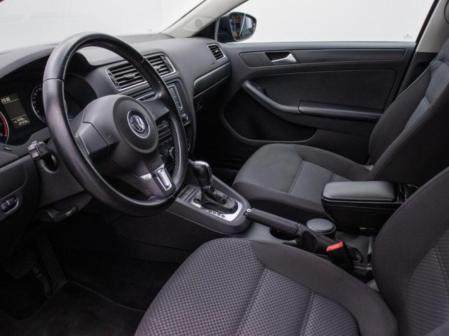 Volkswagen Jetta VI Рестайлинг Москва  - изображение 11