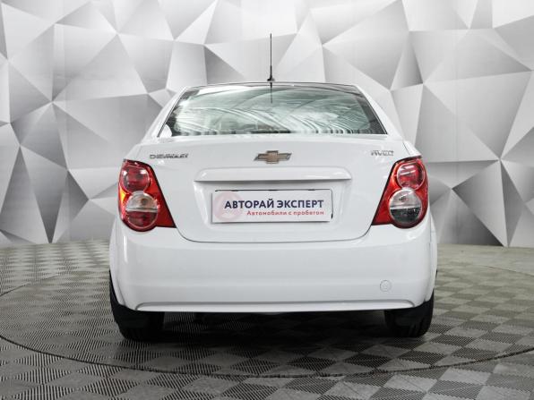Chevrolet Aveo II с пробегом 2015 года, цена 561 000 рублей, 165000 км, седан, Автокод Объявления