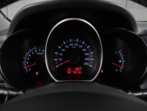 Kia Rio III Рестайлинг с пробегом 2015 года, цена 1 069 000 рублей, 95113 км, седан, Автокод Объявления