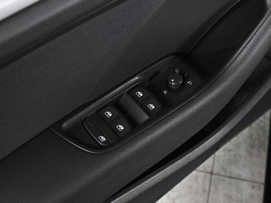 Audi A3 III (8V) Рестайлинг Ростов-на-Дону  - изображение 17
