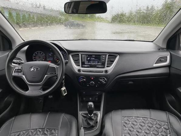 Hyundai Solaris II Рестайлинг с пробегом 2020 года, цена 1 350 000 рублей, 97264 км, седан, Автокод Объявления