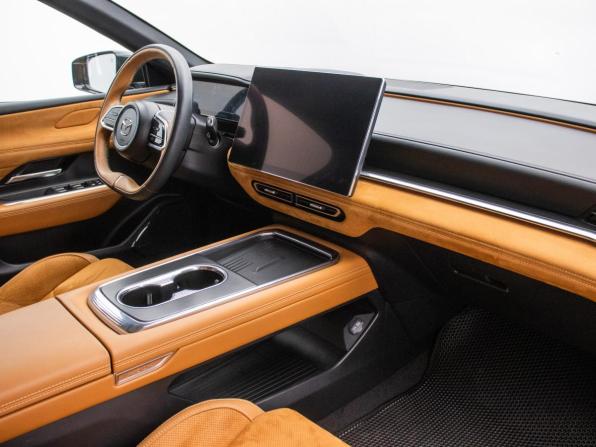 Mazda EZ-6 с пробегом 2025 года, цена 3 695 000 рублей, 27932 км, лифтбек, Автокод Объявления