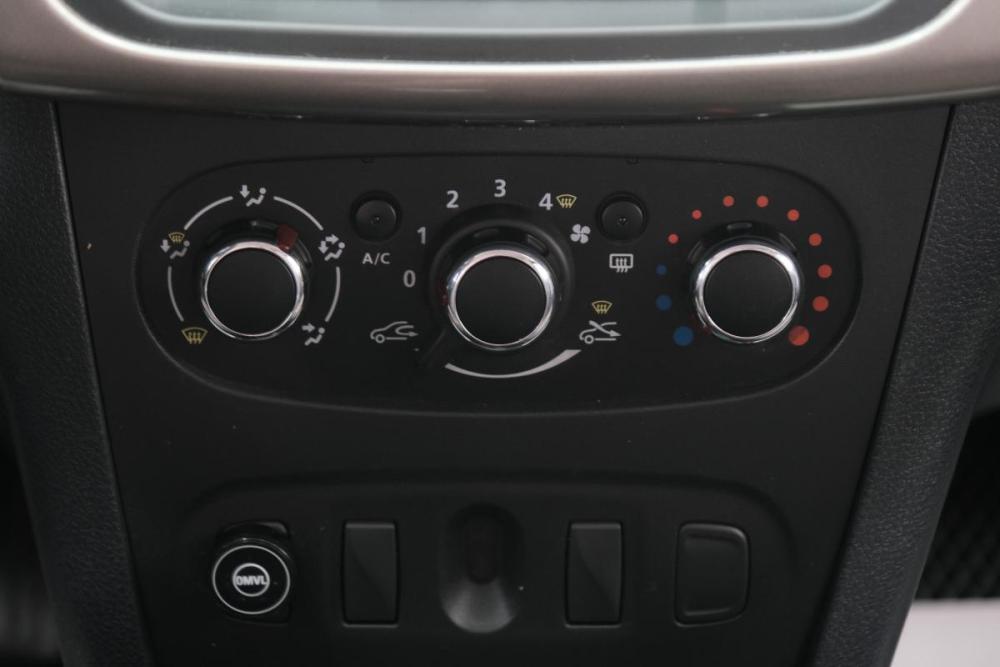 Renault Logan II Рестайлинг Омск  - изображение 16
