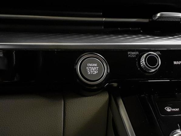 Kia Carnival IV с пробегом 2022 года, цена 4 240 000 рублей, 96500 км, минивэн, Автокод Объявления